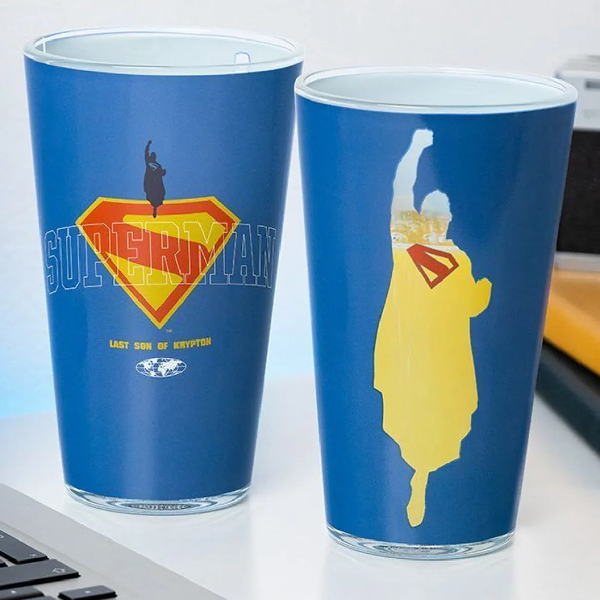 DC Comics Pint Glass Superman