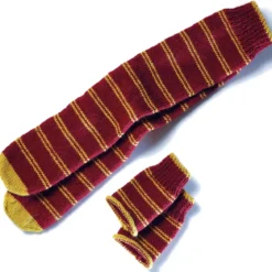 Eaglemoss Harry Potter Gryffindor Mittens & Slouch Socks Knit Kit