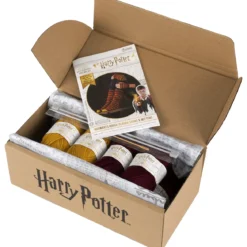 Eaglemoss Harry Potter Gryffindor Mittens & Slouch Socks Knit Kit