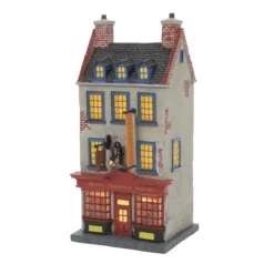Enesco Harry Potter Illuminated Buildings Quality Quidditch Supplies (22cm)